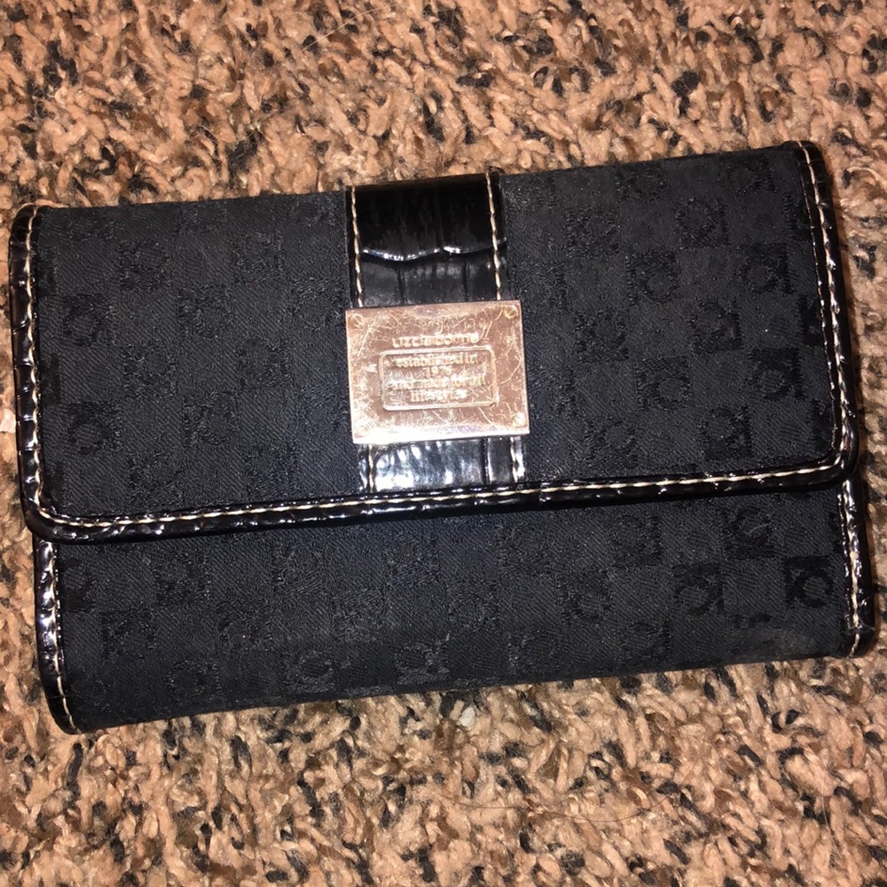 Liz Claiborne Wallet
